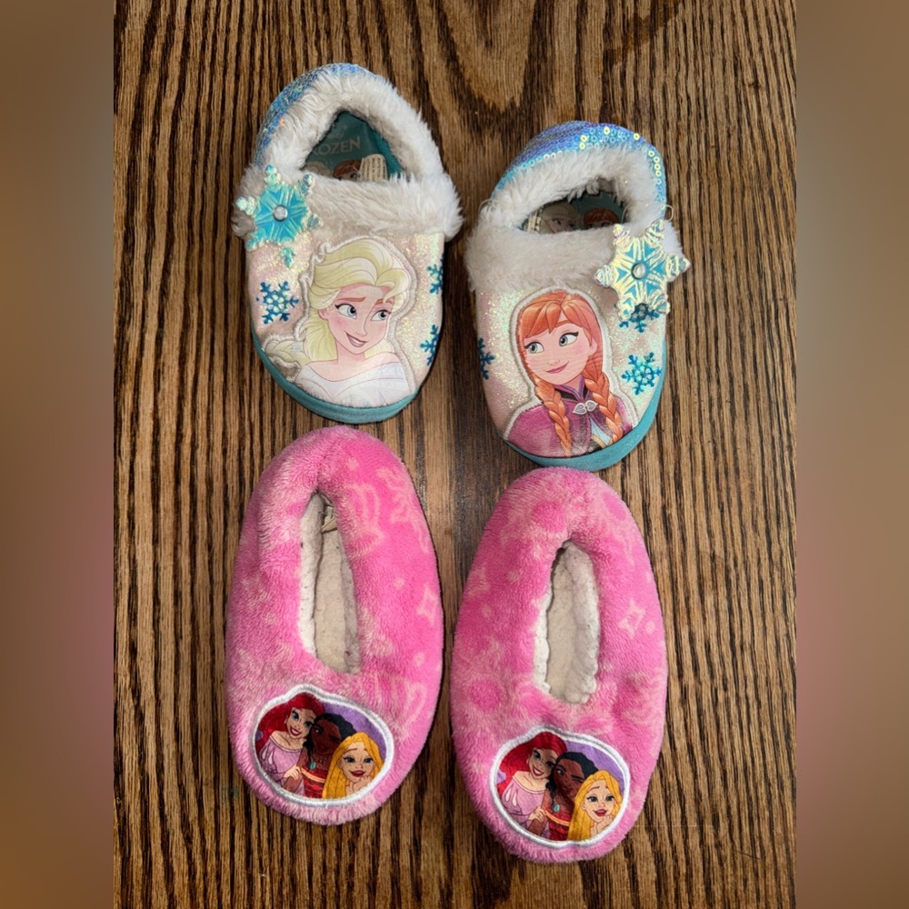 Girls princess slippers size 7-8